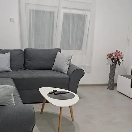 Via Vasilija Apartman *